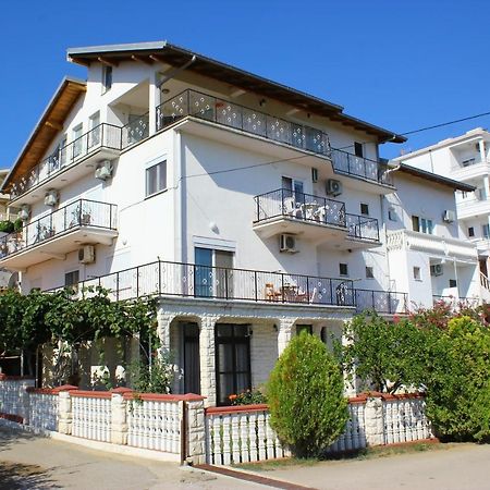 Guest House Aldin Ulcinj Exterior foto