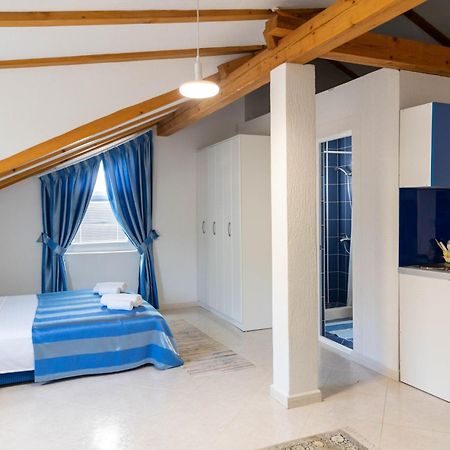 Guest House Aldin Ulcinj Exterior foto