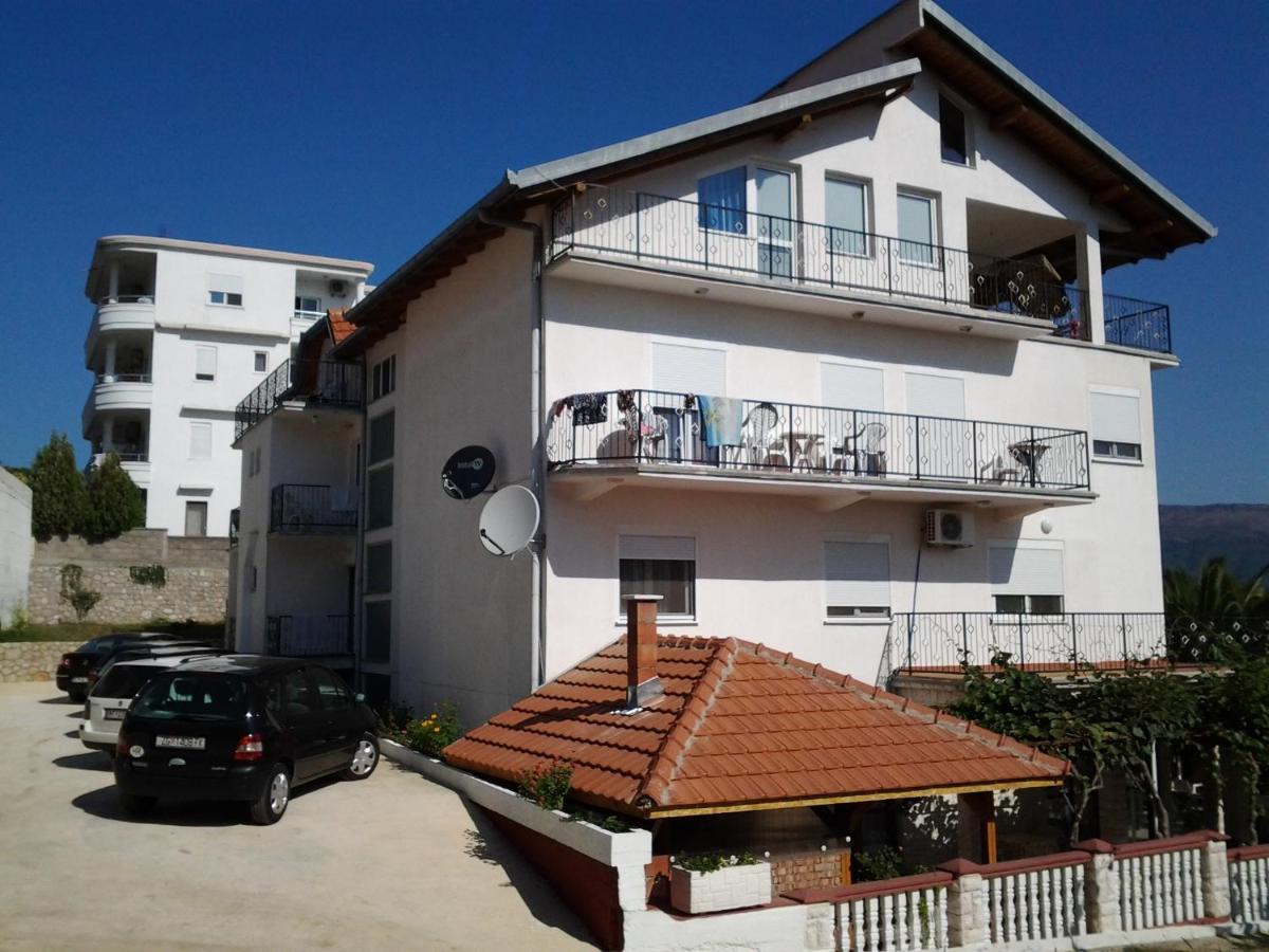 Guest House Aldin Ulcinj Exterior foto