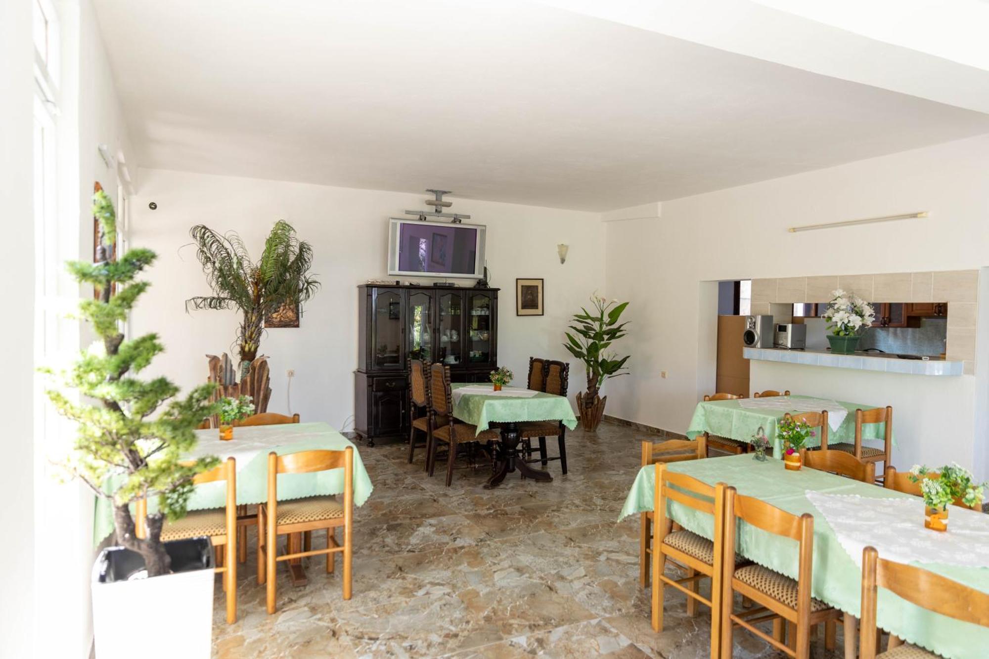 Guest House Aldin Ulcinj Exterior foto
