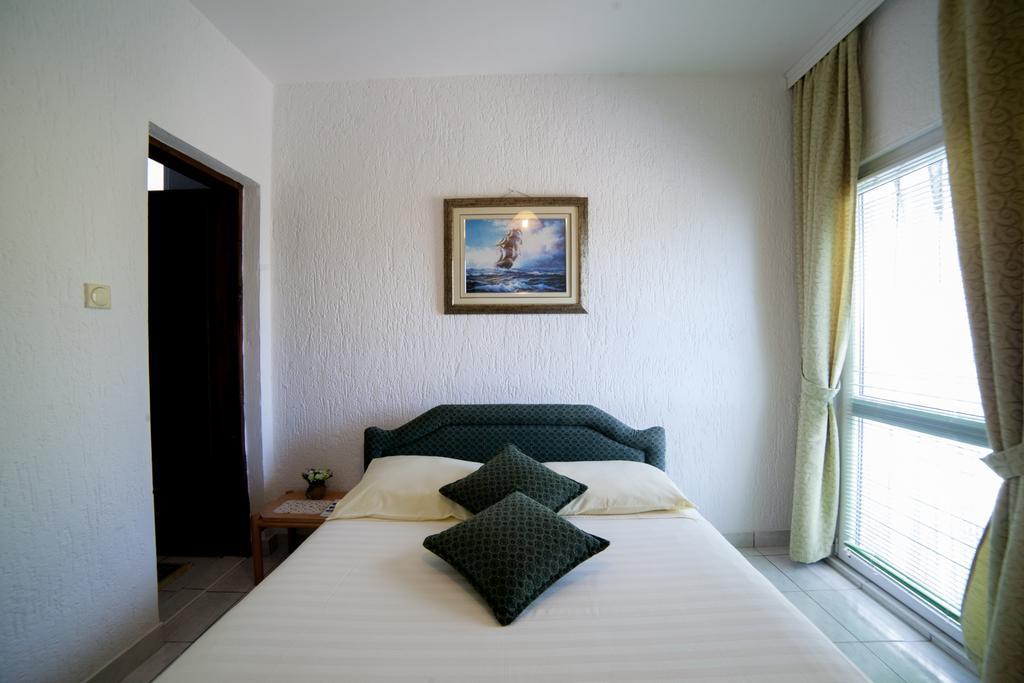 Guest House Aldin Ulcinj Exterior foto