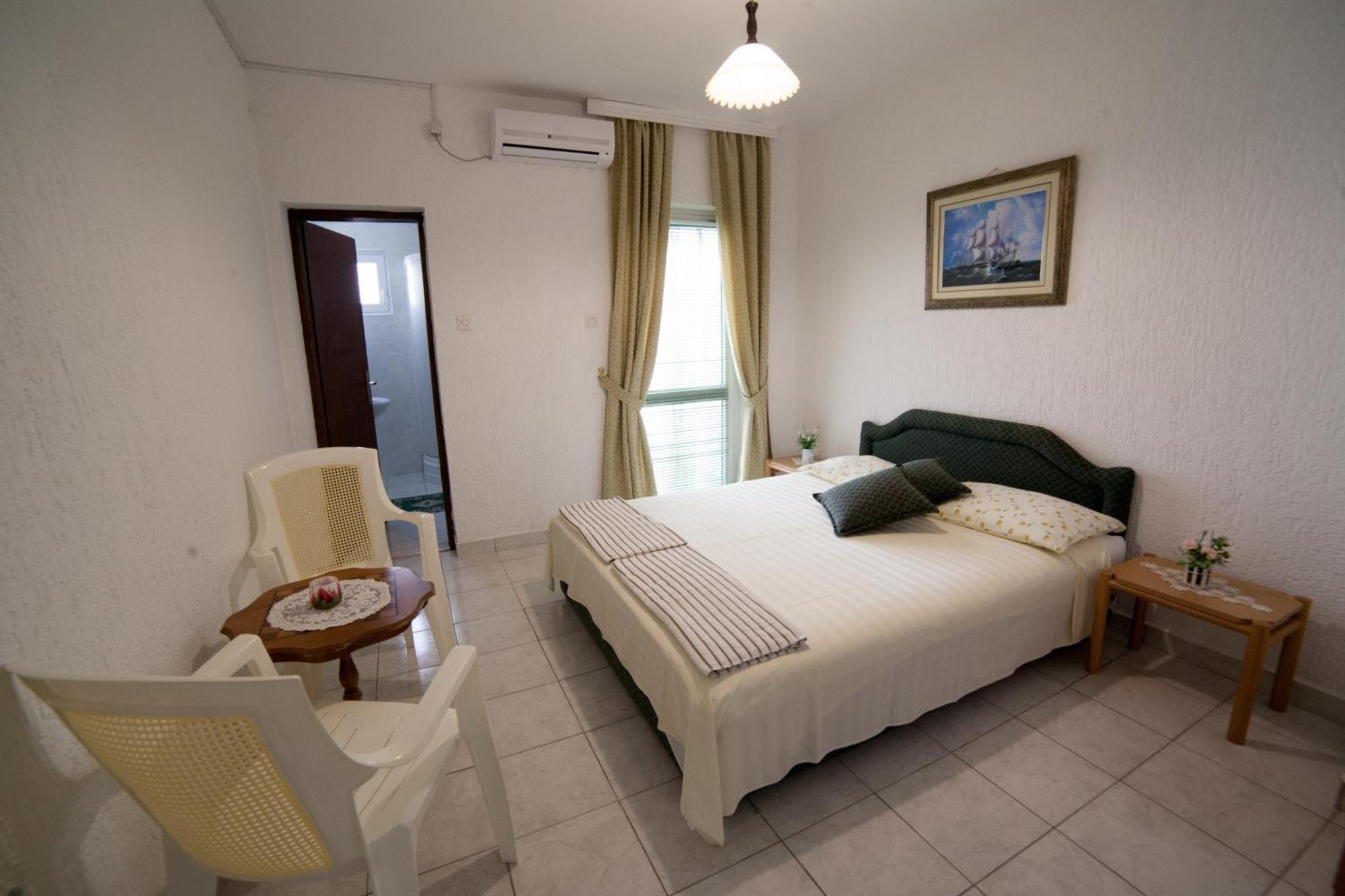 Guest House Aldin Ulcinj Exterior foto