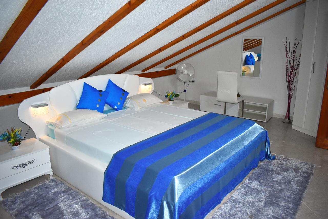 Guest House Aldin Ulcinj Exterior foto