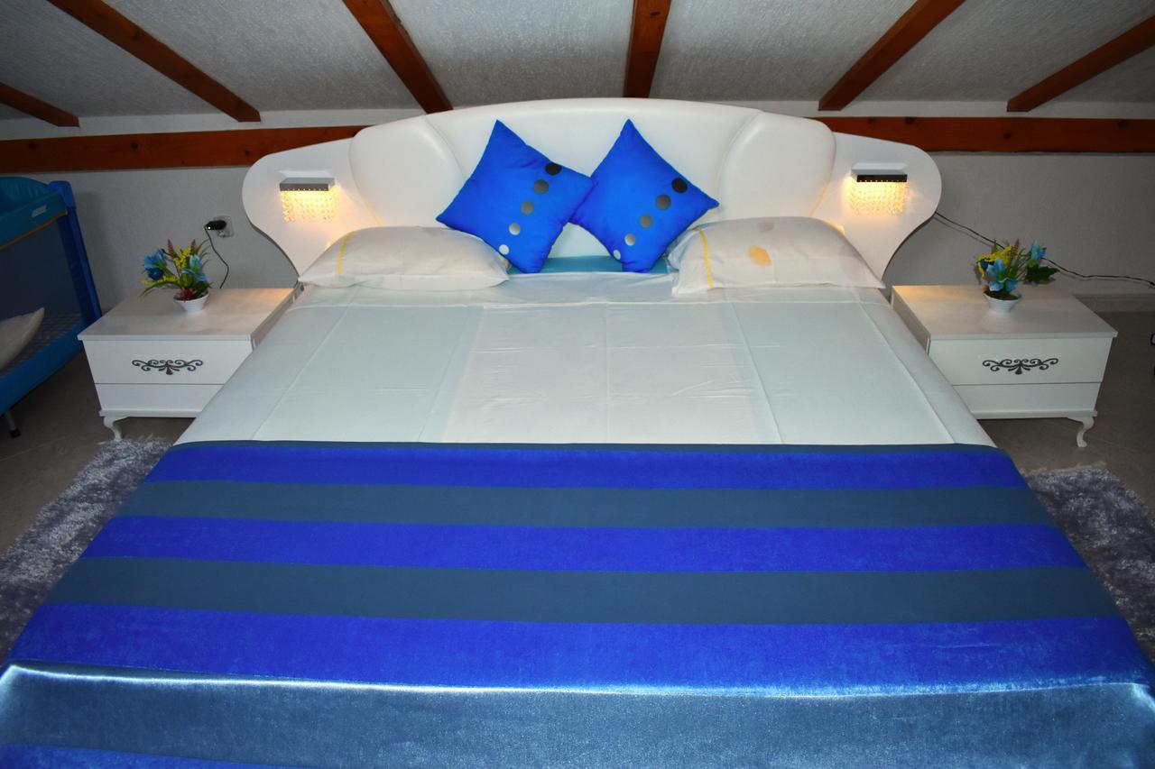 Guest House Aldin Ulcinj Exterior foto