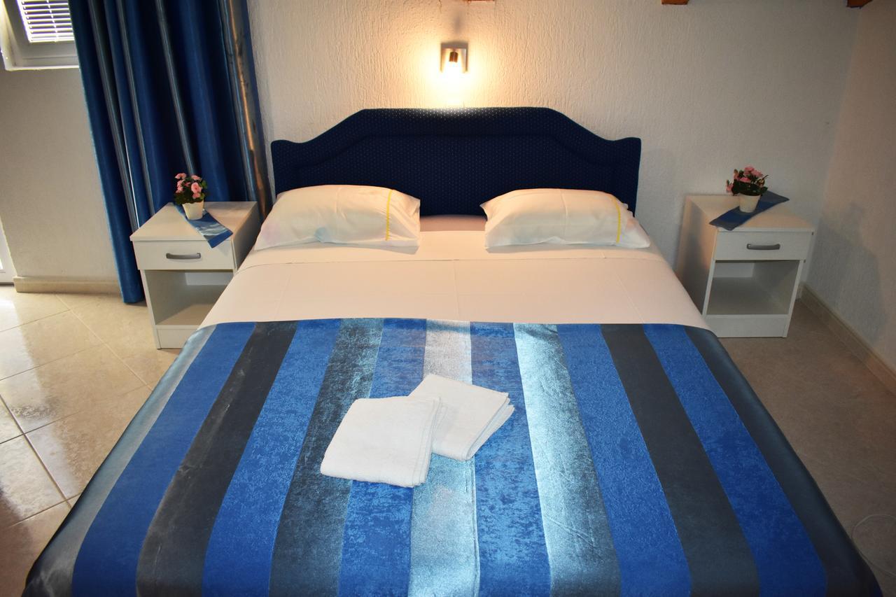 Guest House Aldin Ulcinj Exterior foto
