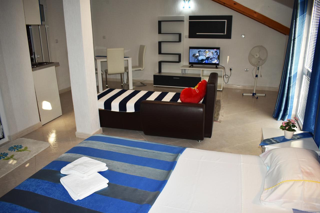 Guest House Aldin Ulcinj Exterior foto